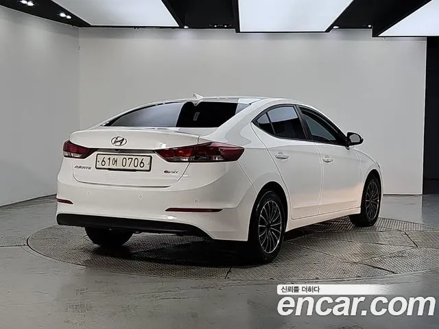 Hyundai Avante 2016 thumb 4