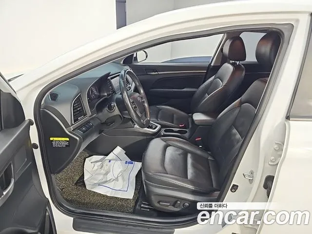 Hyundai Avante 2016 thumb 10