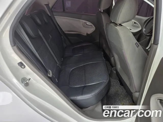 Kia Morning 2015 thumb 10