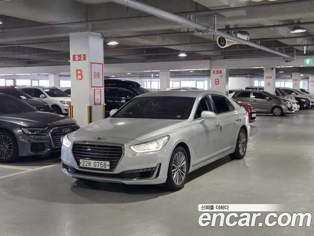 Genesis G90 2016 thumb 2