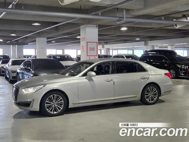 Genesis G90 2016 thumb 3