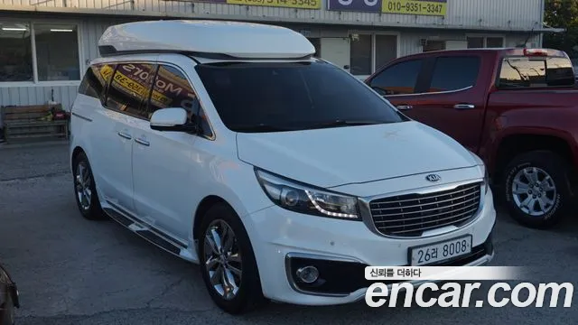 Kia Carnival 2015 thumb 4
