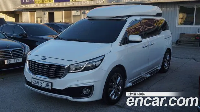 Kia Carnival 2015 thumb 10