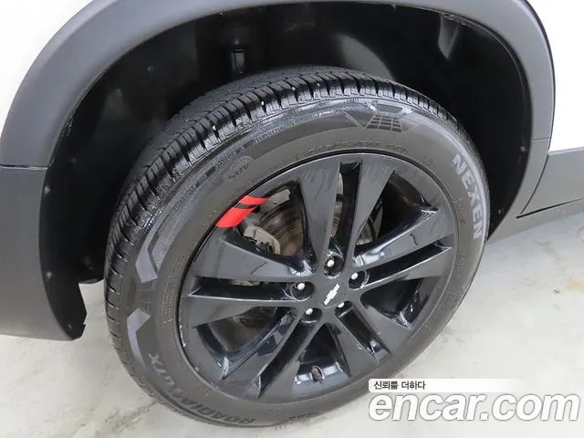 ChevroletGMDaewoo Tracker 2018 thumb 2