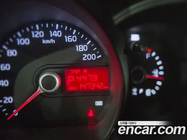 Kia Morning 2013 thumb 6