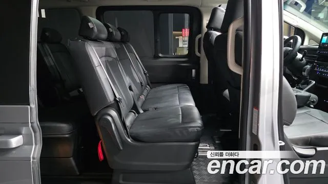 Hyundai Staria 2026 thumb 11