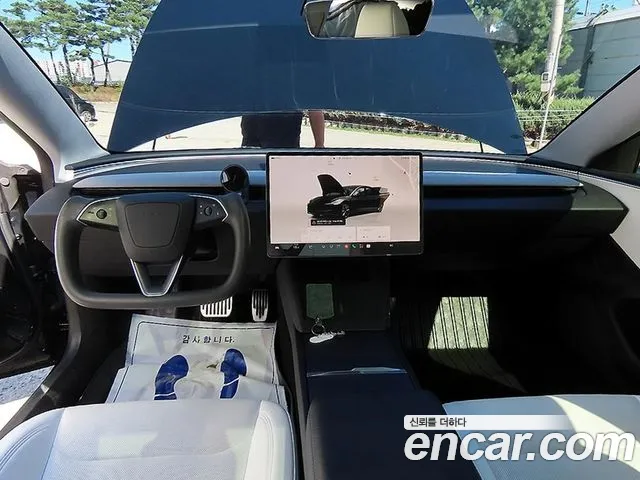 Tesla Model 3 2024 thumb 7