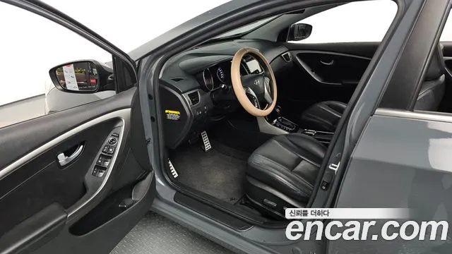 Hyundai i30 2012 thumb 9