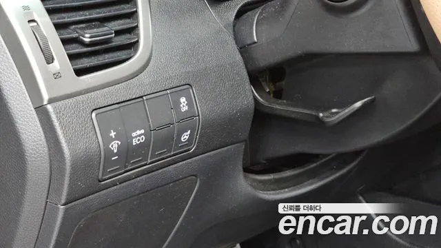 Hyundai i30 2012 thumb 12
