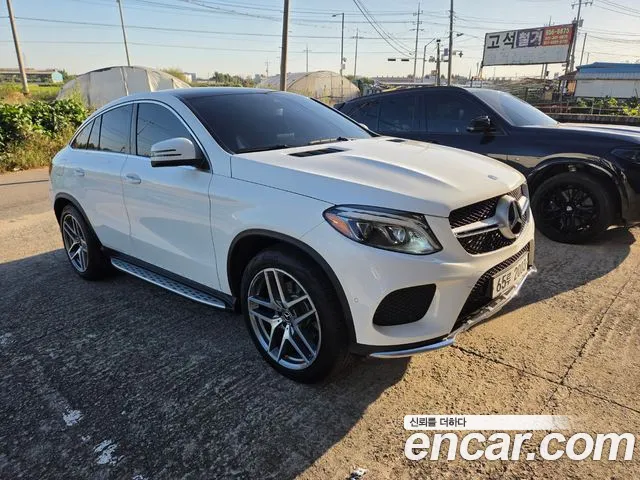 Mercedes-Benz GLE 2017 thumb 5
