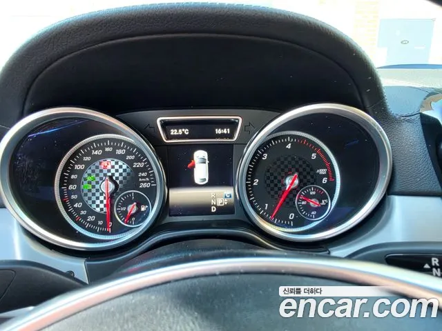Mercedes-Benz GLE 2017 thumb 8