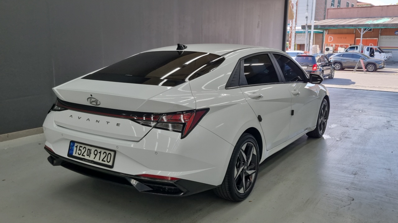 Hyundai Avante 2022 thumb 2
