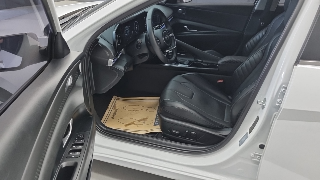 Hyundai Avante 2022 thumb 10