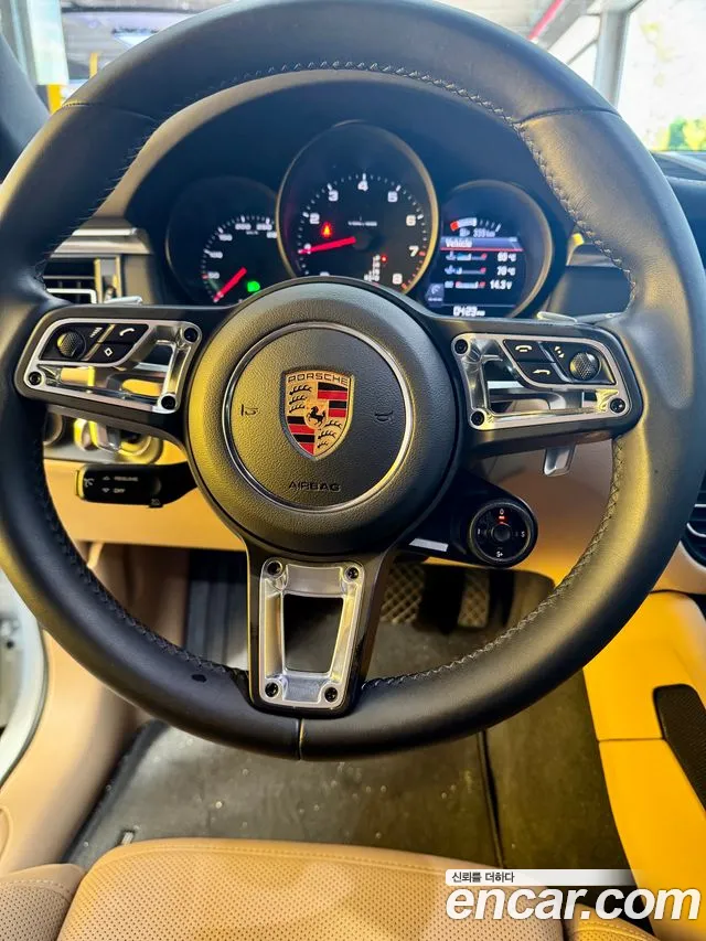 Porsche Macan 2021 thumb 7