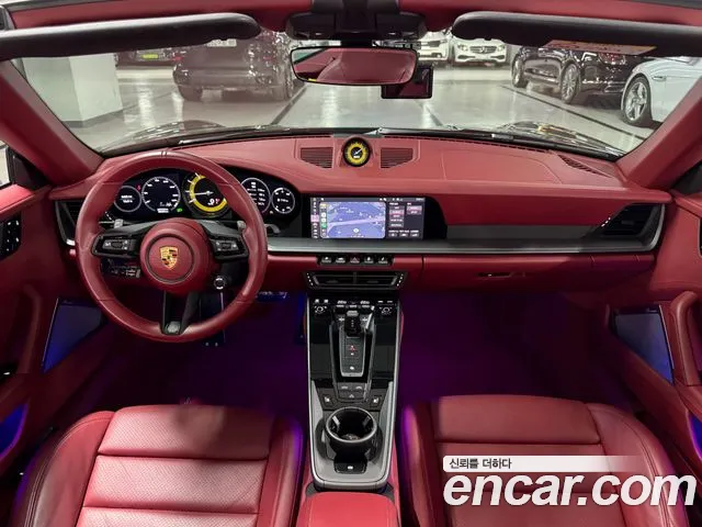 Porsche 911 2021 thumb 7