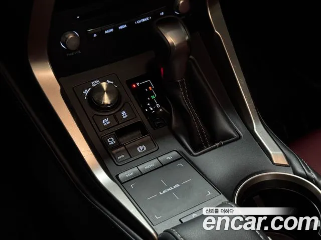 Lexus NX 2019 thumb 9
