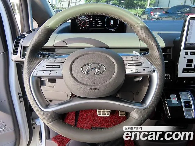 Hyundai Staria 2021 thumb 9