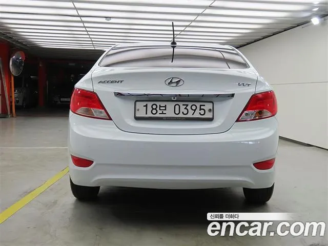 Hyundai Accent 2016 thumb 4