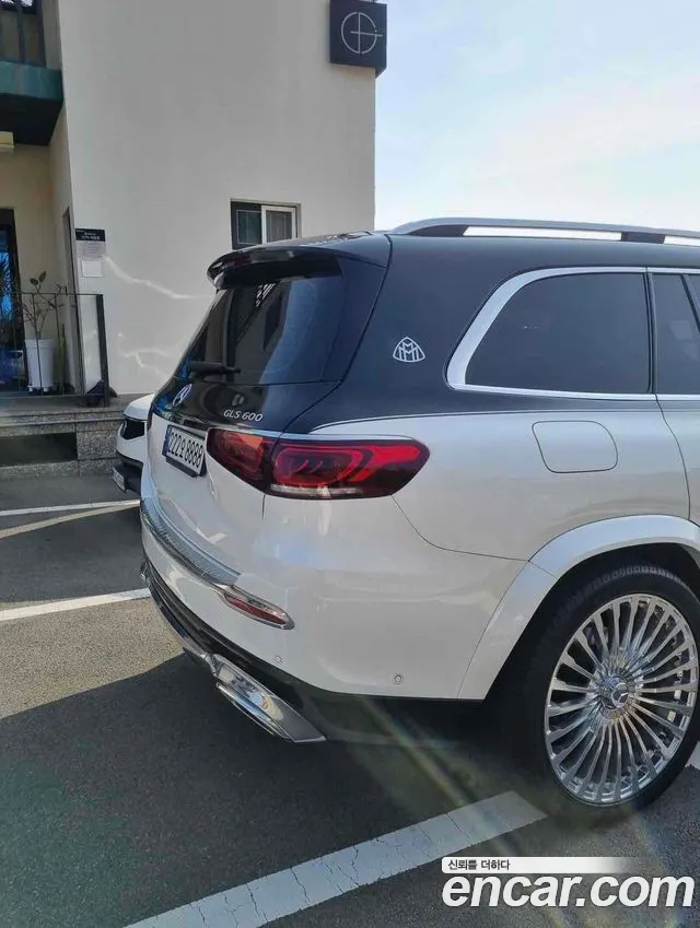Mercedes-Benz GLS 2023 thumb 4