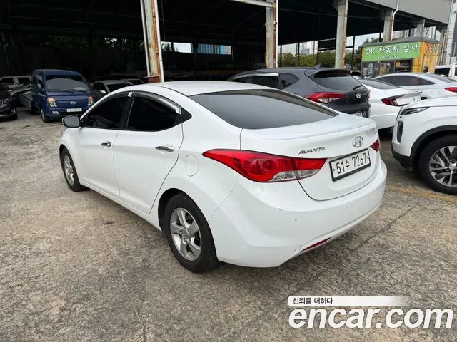 Hyundai Avante 2011 thumb 6