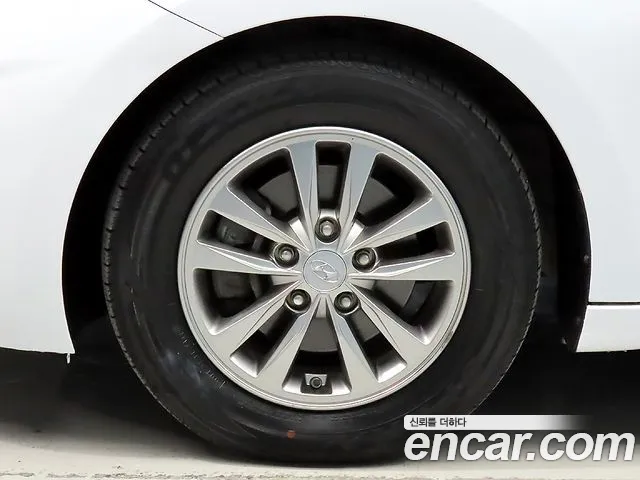 Hyundai Avante 2019 thumb 5
