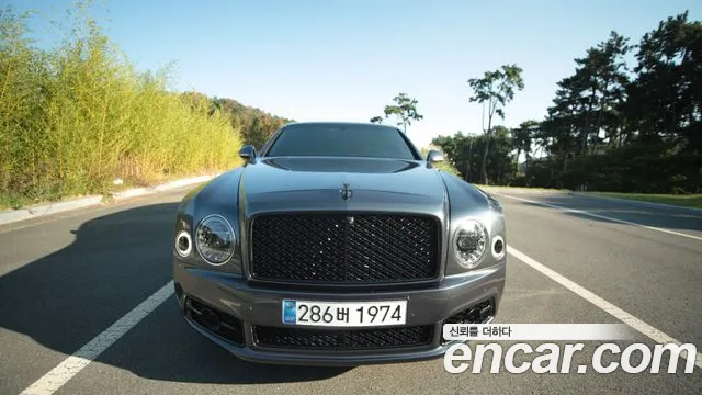 Bentley Mulsanne 2018 thumb 3