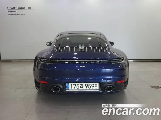 Porsche 911 2020 thumb 5