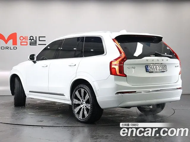 Volvo XC90 2022 thumb 2