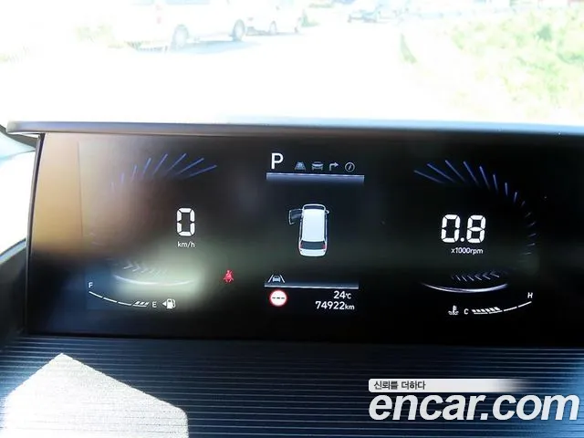 Hyundai Staria 2021 thumb 8
