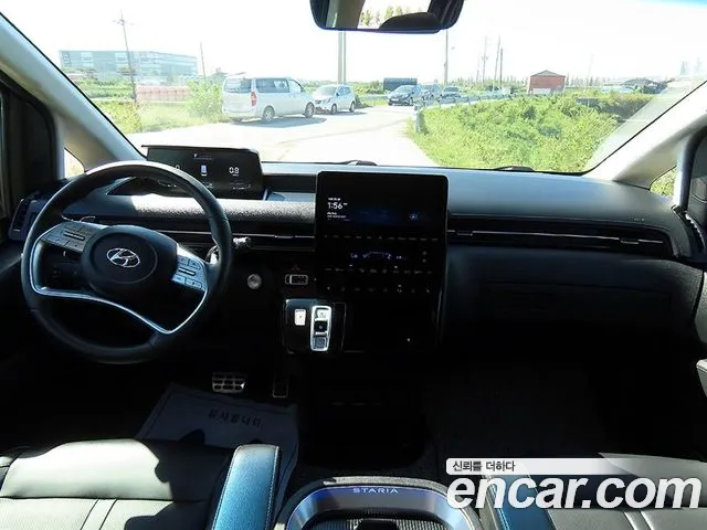 Hyundai Staria 2021 thumb 9