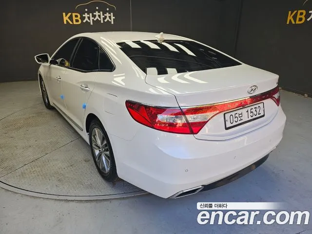 Hyundai Grandeur 2015 thumb 2