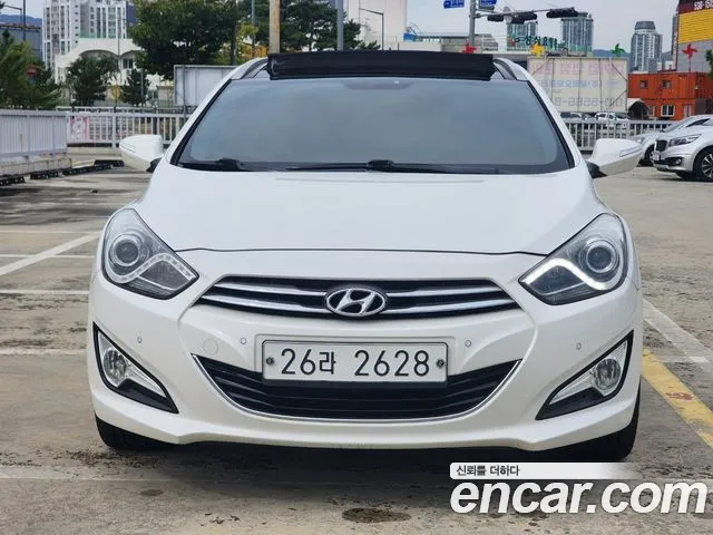 Hyundai i40 2013 thumb 2