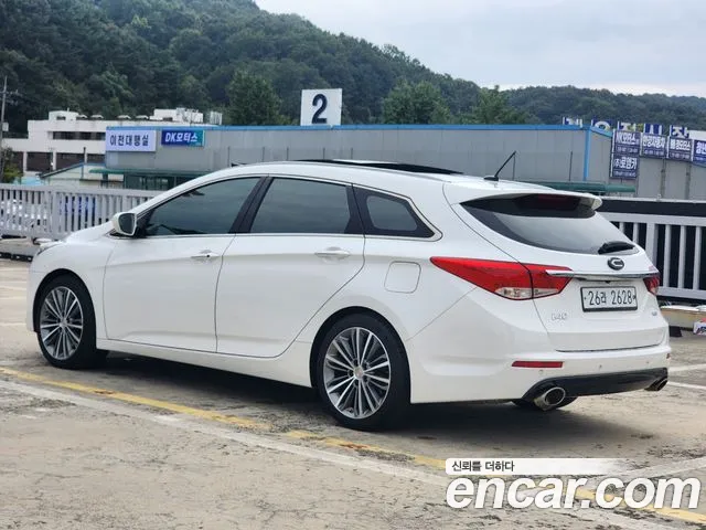 Hyundai i40 2013 thumb 3