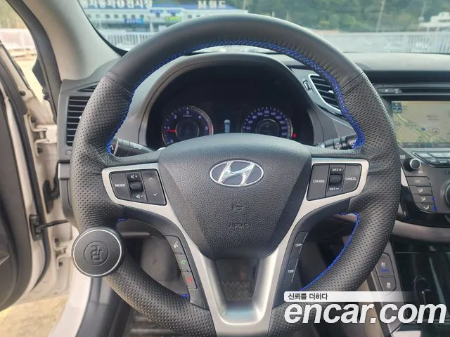 Hyundai i40 2013 thumb 9