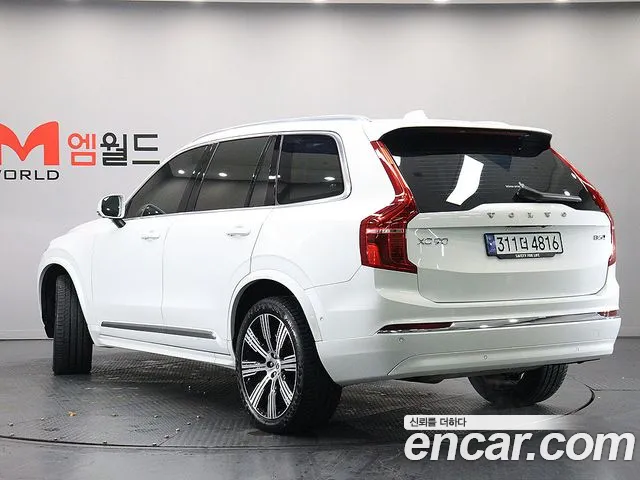 Volvo XC90 2024 thumb 4