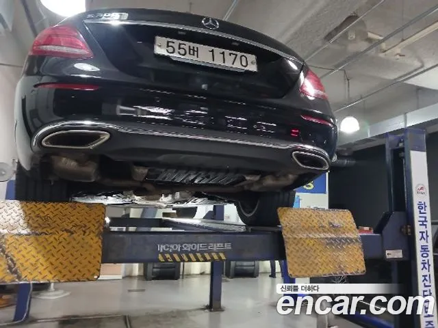 Mercedes-Benz E-Класс 2017 thumb 2
