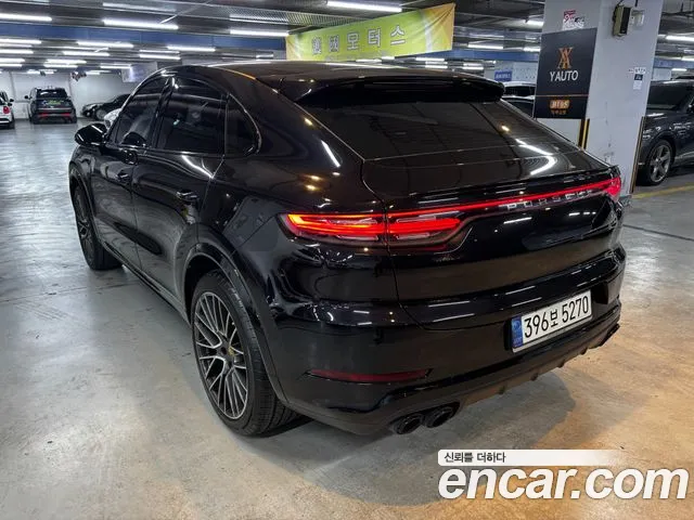 Porsche Cayenne 2021 thumb 2