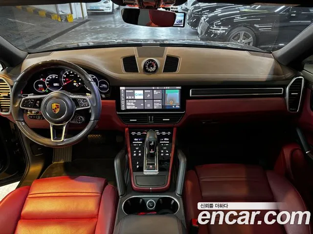 Porsche Cayenne 2021 thumb 7