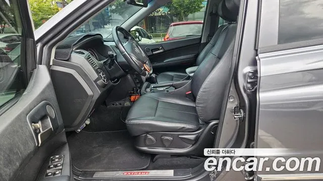 KG_Mobility_Ssangyong KORANDO 2015 thumb 9