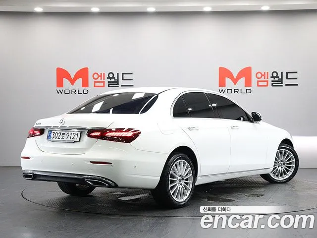 Mercedes-Benz E-Класс 2023 thumb 4
