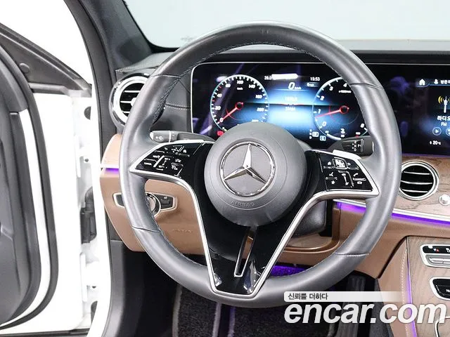Mercedes-Benz E-Класс 2023 thumb 7
