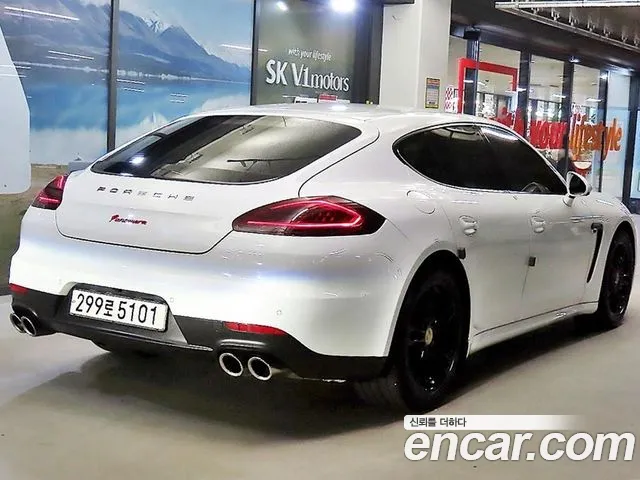 Porsche Panamera 2014 thumb 4