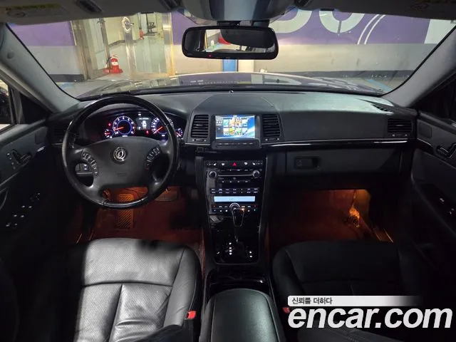 Kia Opirus 2011 thumb 7