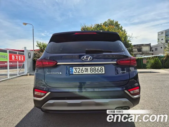 Hyundai Santa Fe 2018 thumb 4