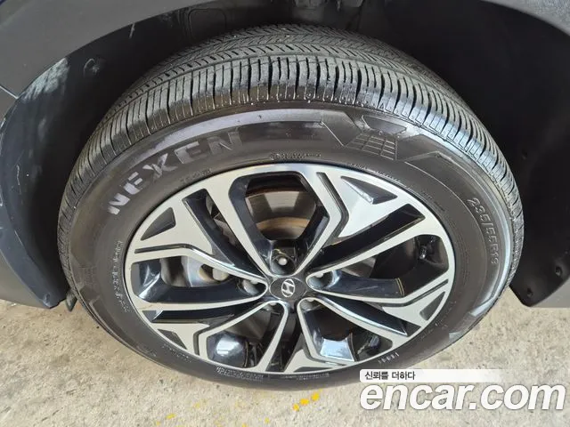 Hyundai Santa Fe 2018 thumb 5