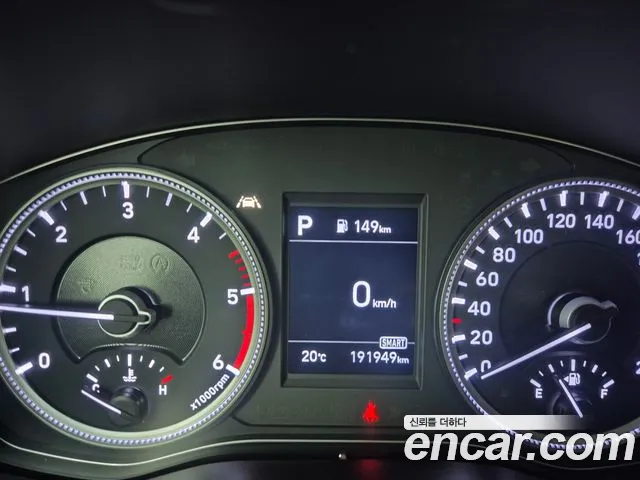 Hyundai Santa Fe 2018 thumb 8