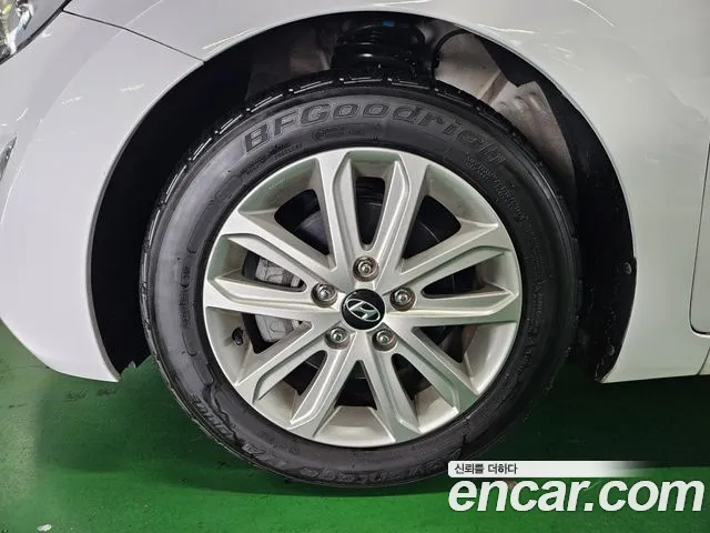 Hyundai Avante 2014 thumb 5