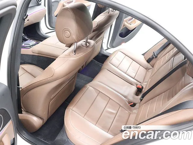 Mercedes-Benz E-Класс 2023 thumb 10