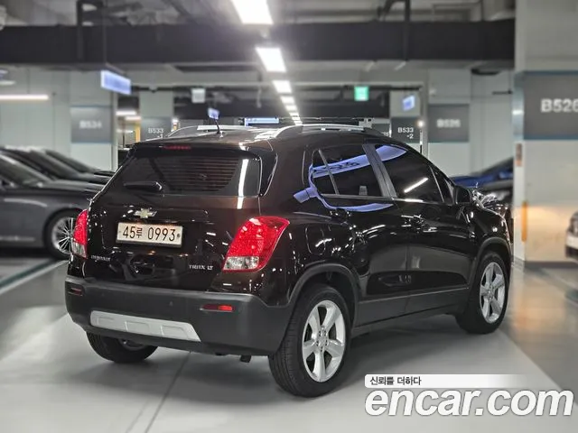 ChevroletGMDaewoo Tracker 2015 thumb 2