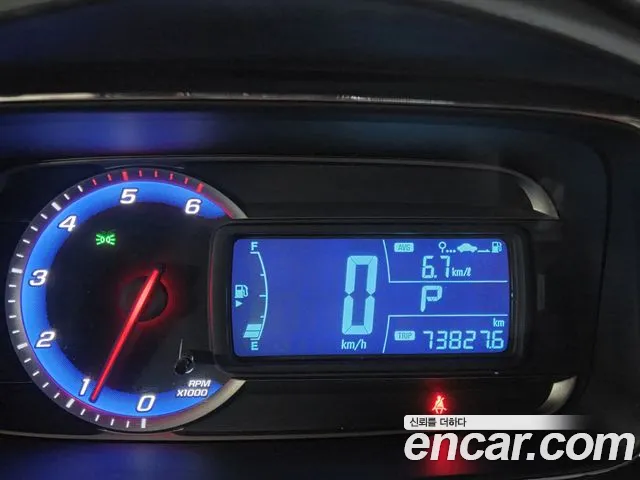 ChevroletGMDaewoo Tracker 2015 thumb 5